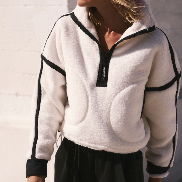 NWT FP Movement Women's Mountain High Fleece 1/2 Zip - Picture 2 of 8